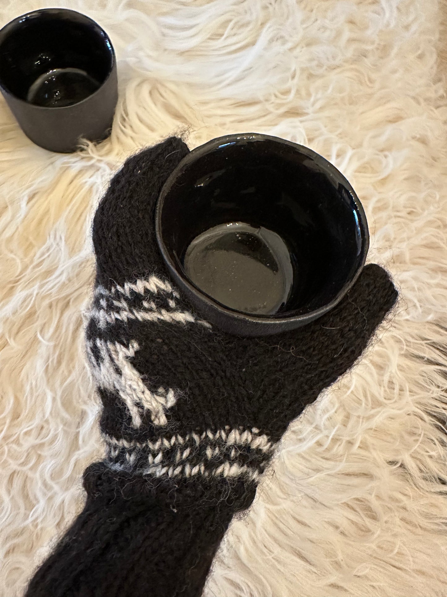 Handwoven Gloves in Organic Alpaca Wool