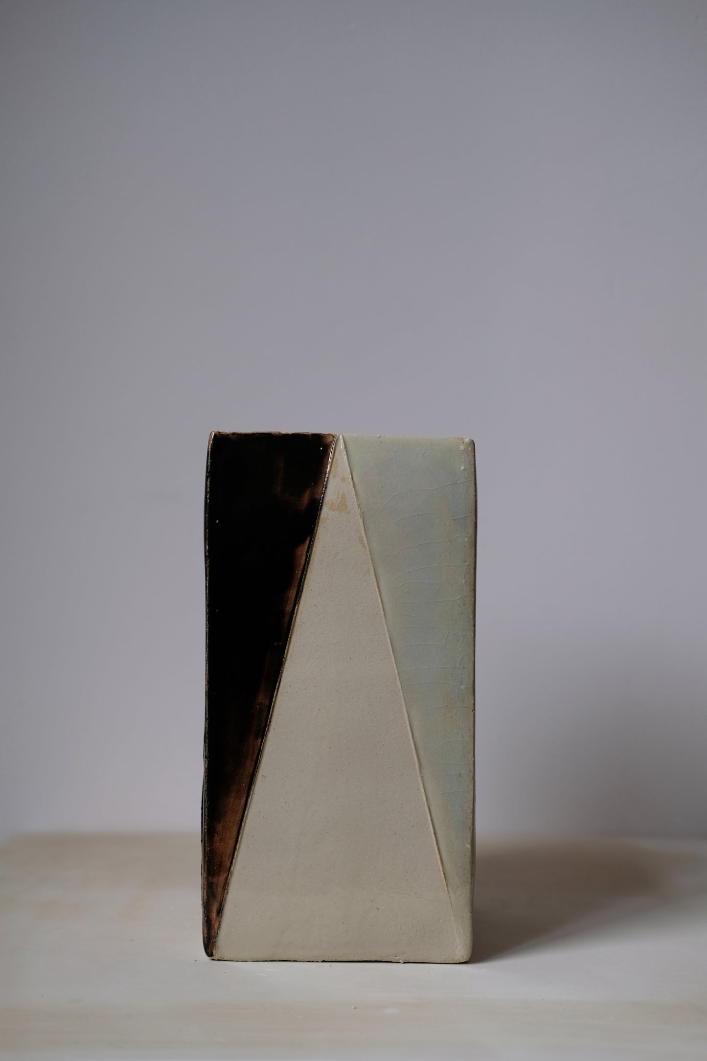 Large Vase 'Balanced' ::: Black&Cream