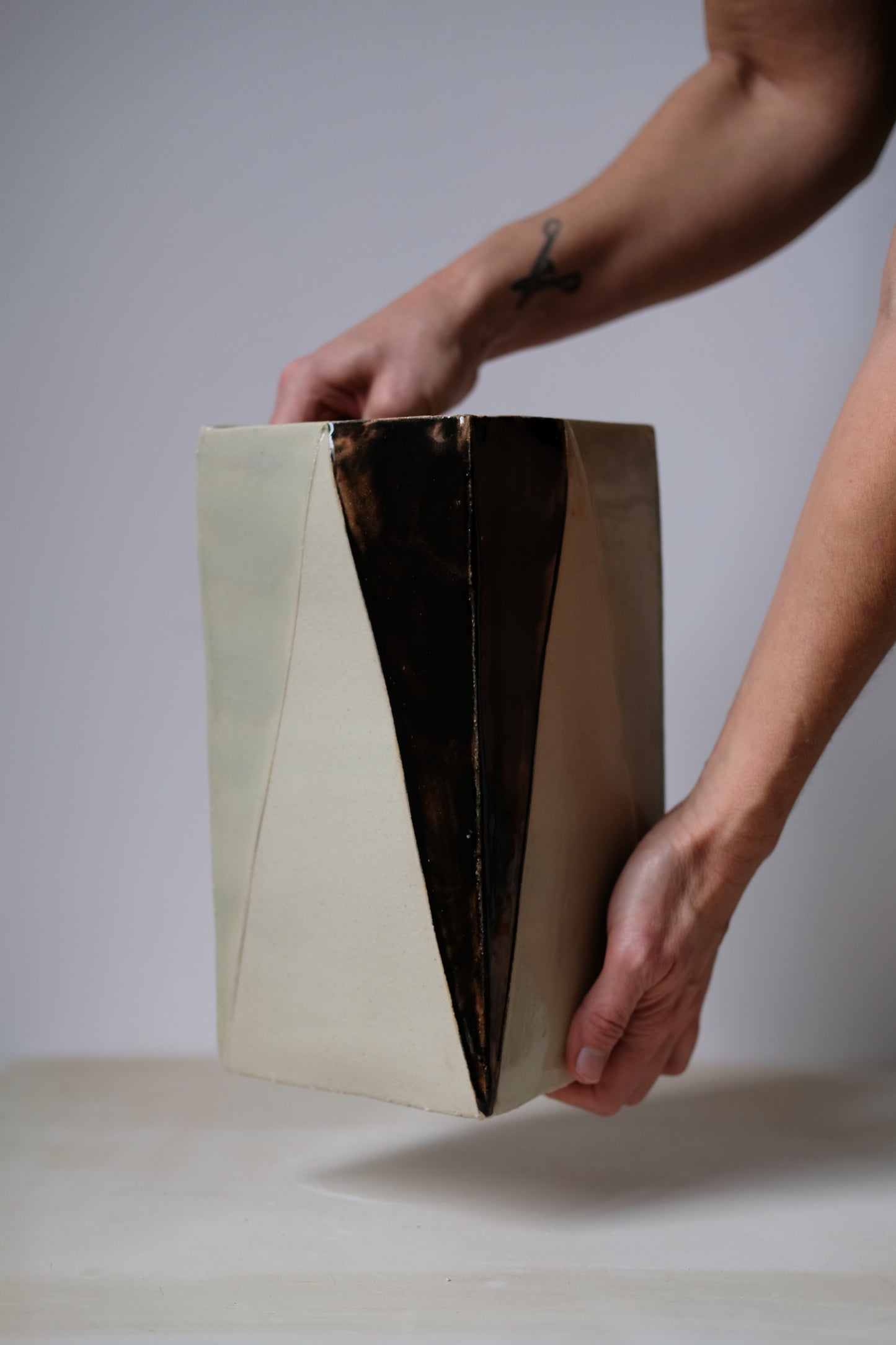 Large Vase 'Balanced' ::: Black&Cream