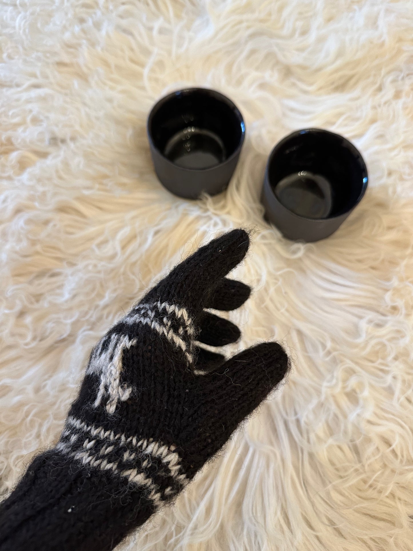 Handwoven Gloves in Organic Alpaca Wool